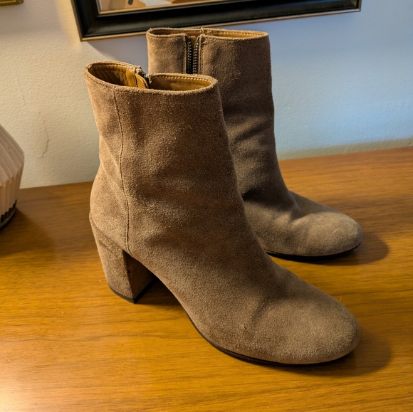 Thursday Boot Company Shoes - Gorgeous Tan Suede Thursday Ankle Boots